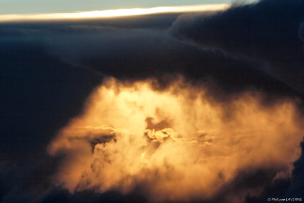 Nuage à contre jour.